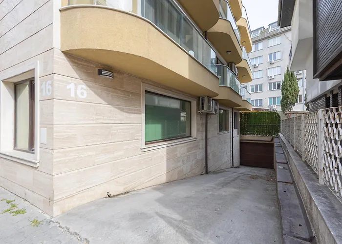 Sea Garden Marina 1 Apartment *